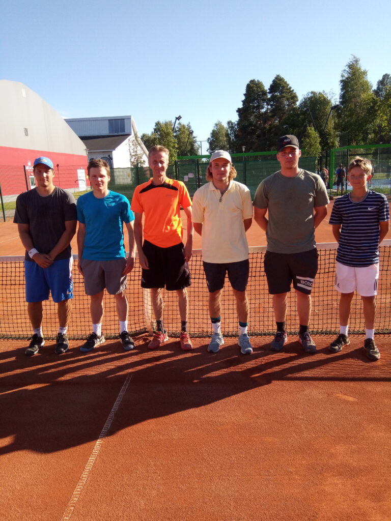 Kakkosjoukkueelle tappio kotikentillä